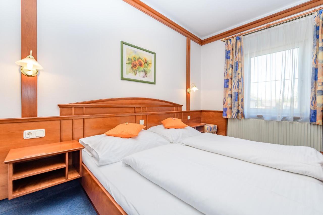 Hotel Gasthof Stoeckler à Enns Extérieur photo