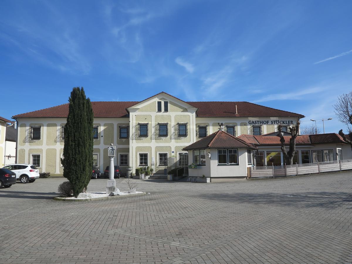 Hotel Gasthof Stoeckler à Enns Extérieur photo