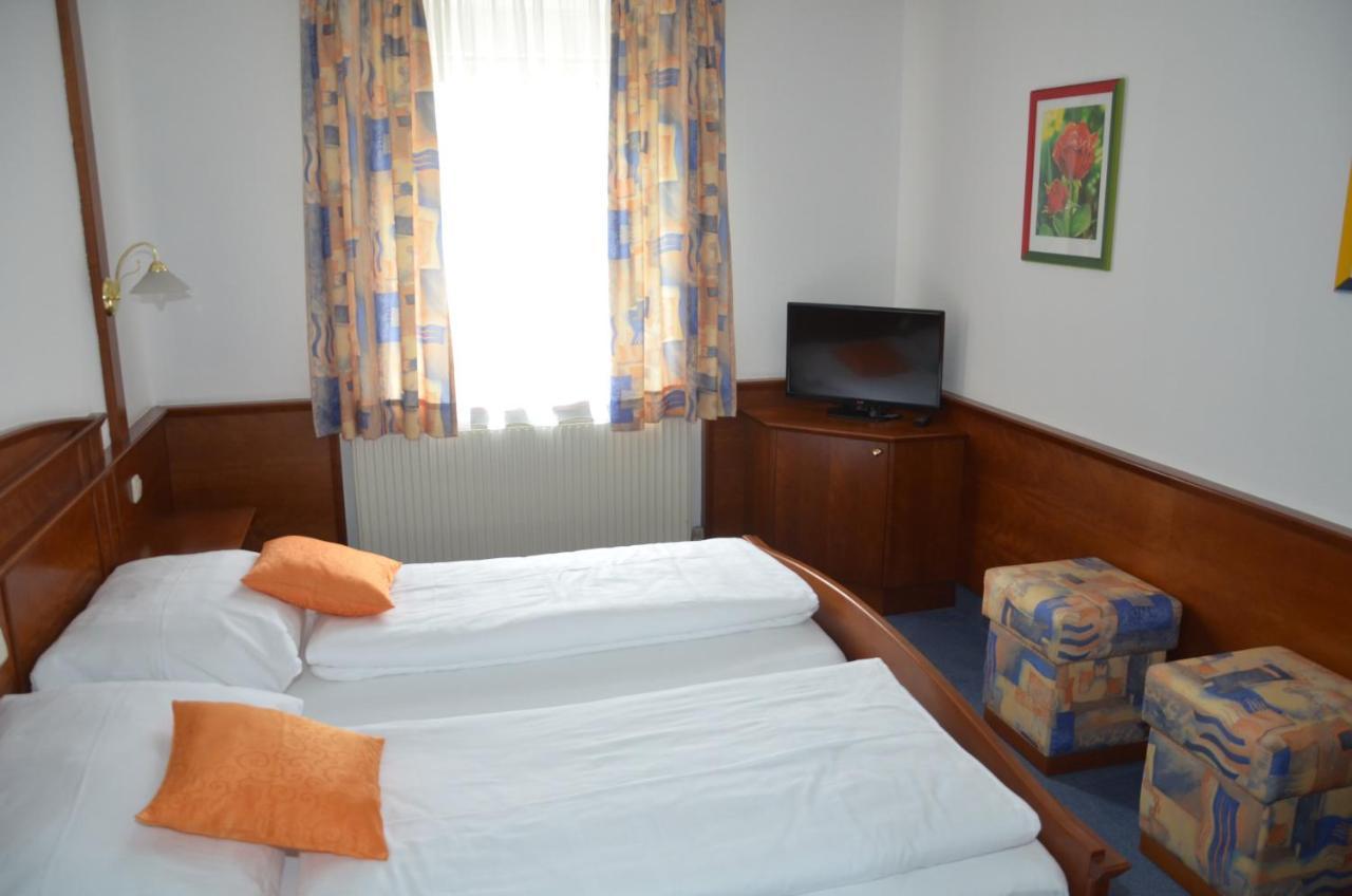 Hotel Gasthof Stoeckler à Enns Extérieur photo